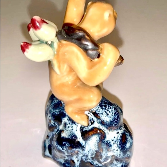 Vintage Adorable Asian Porcelain Monkey With Coconut Figurine - Picture 5 of 9